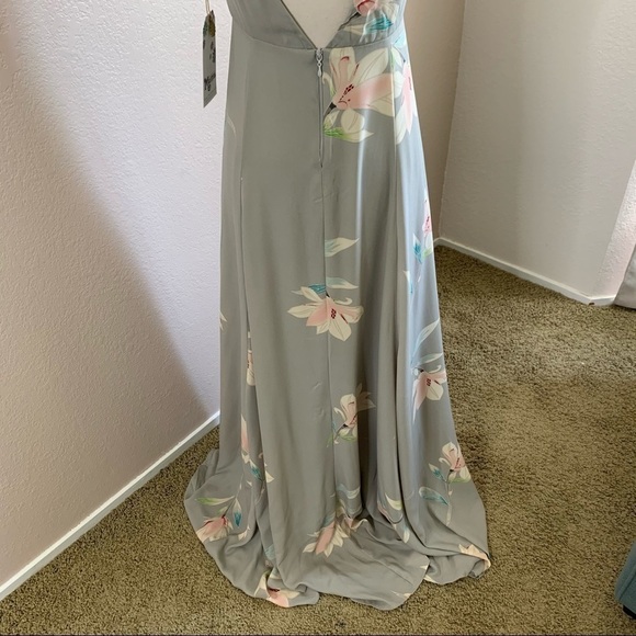 Show Me Your MuMu Jen Maxi Dress Lily Flowers … - Picture 8 of 15